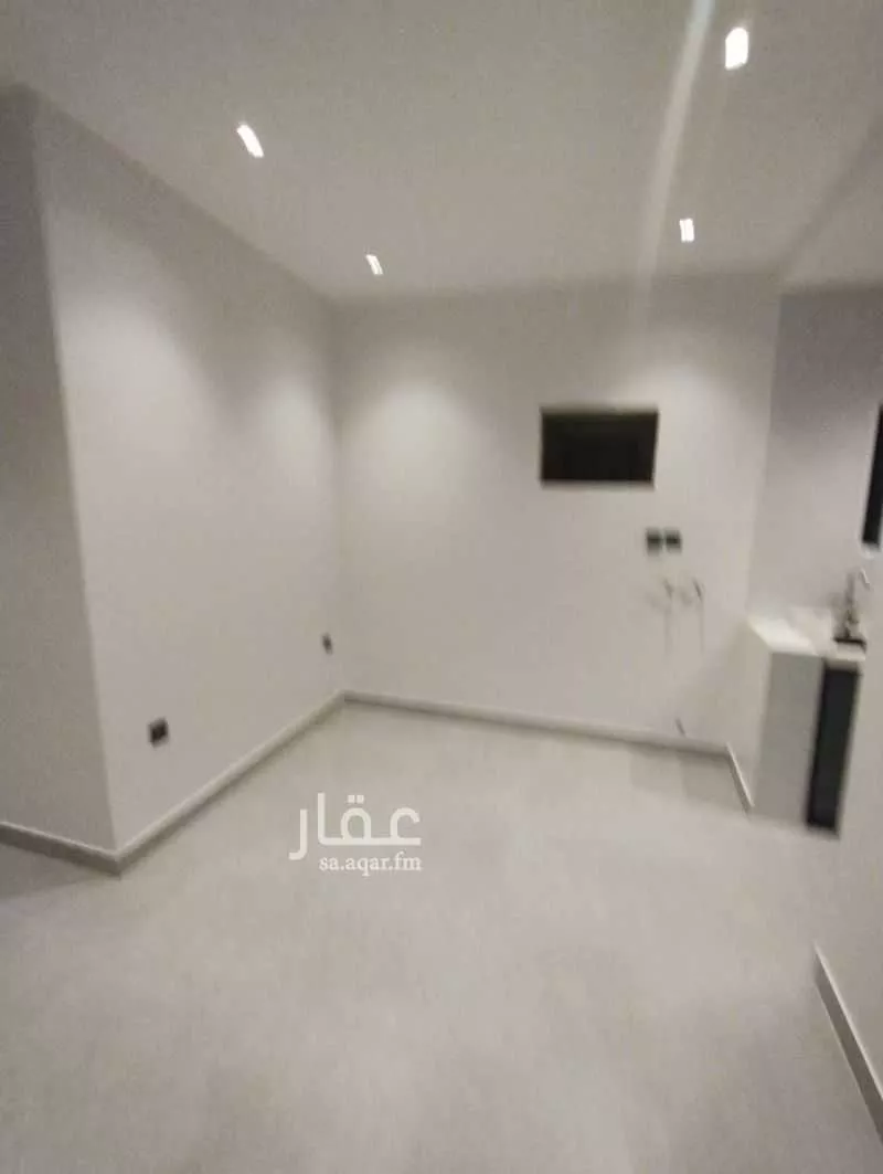 عمارة 207 م² في الربوة 5
