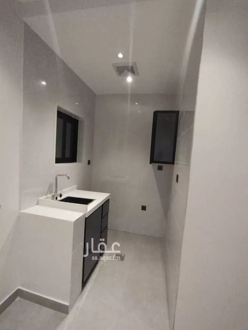 عمارة 207 م² في الربوة 9