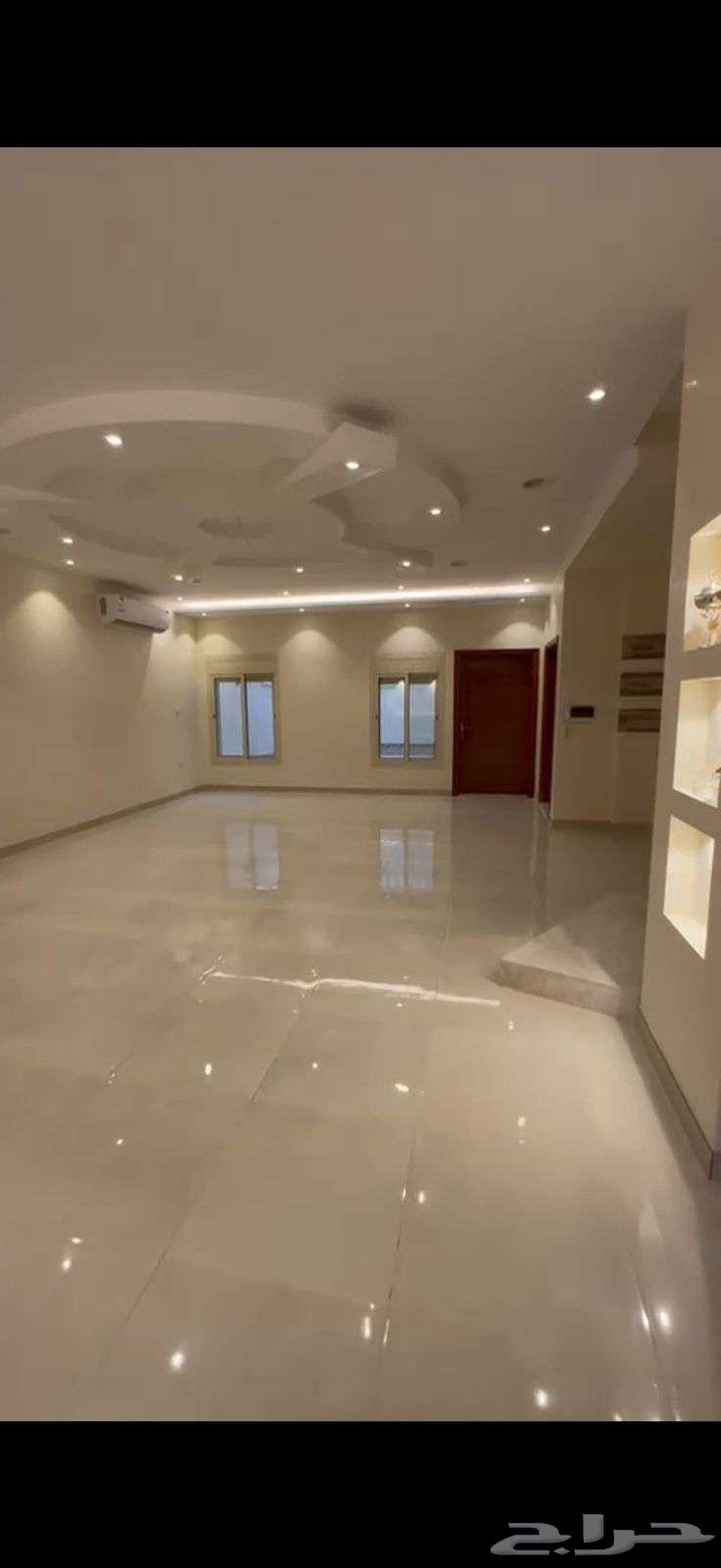 9 bedroom villa in Al Yaqout 4