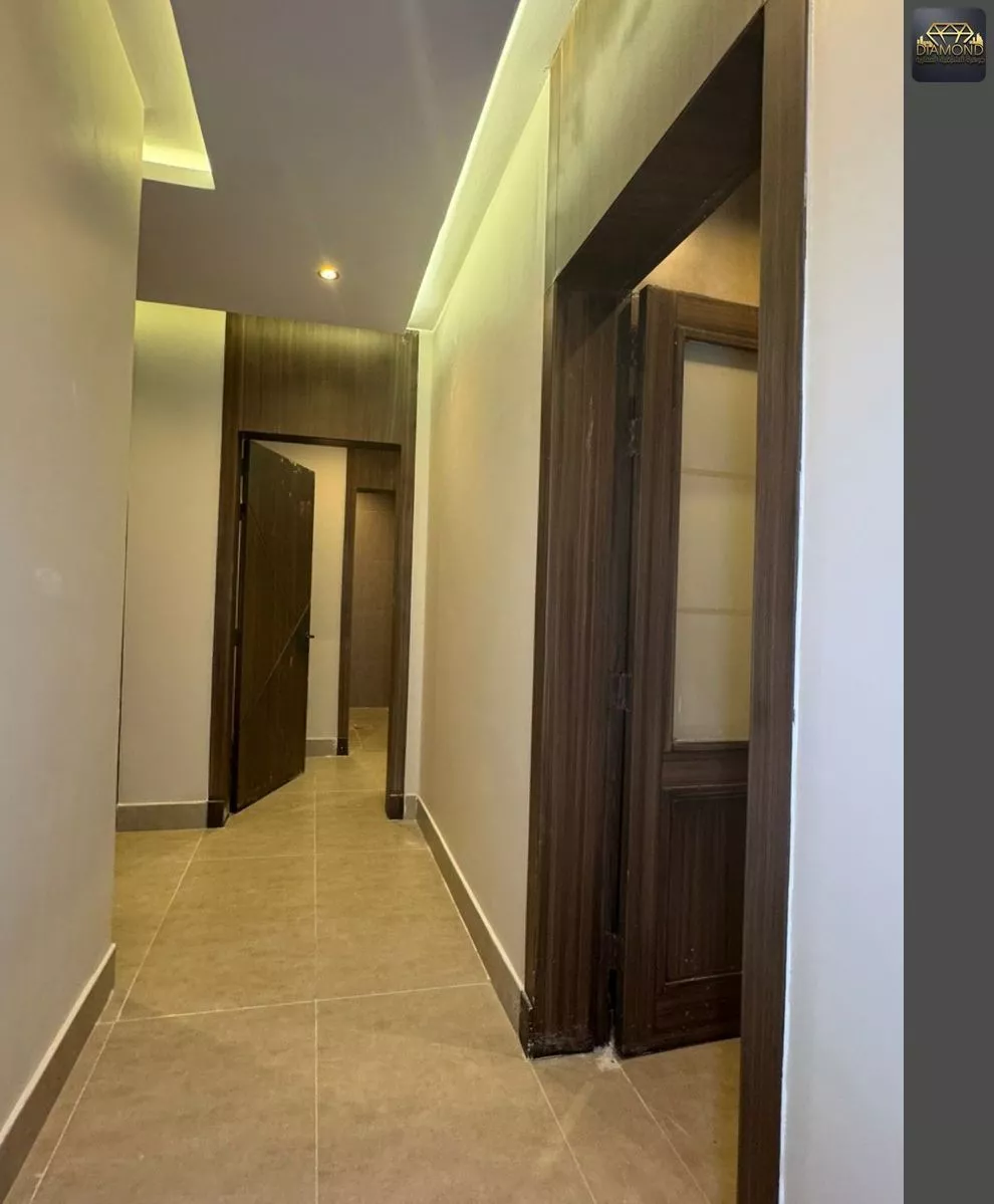 5 bedroom apartment in Ash Shulah 3