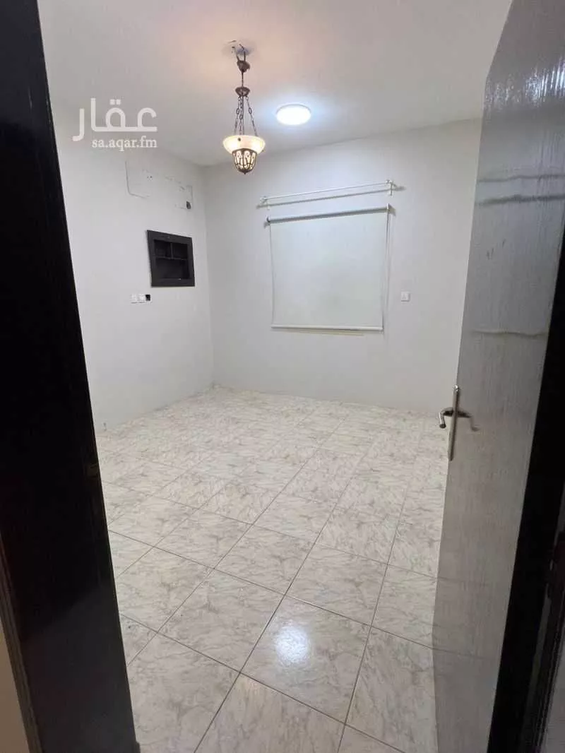 شقة 4 غرف في احد 7