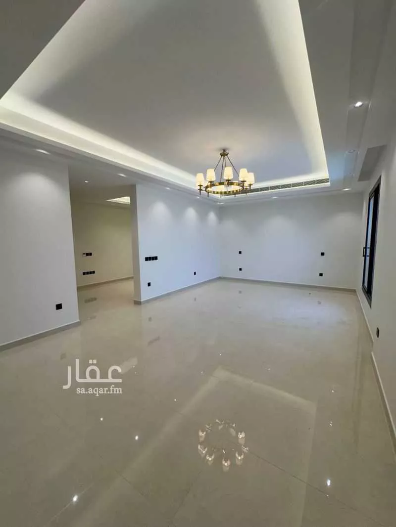 فيلا 6 غرف في السيف 9