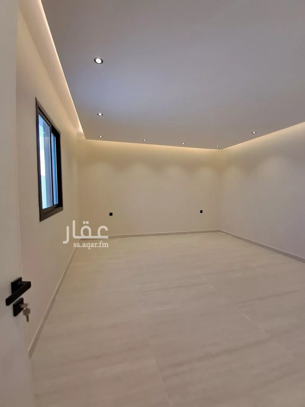 فيلا 5 غرف في الحزم 9