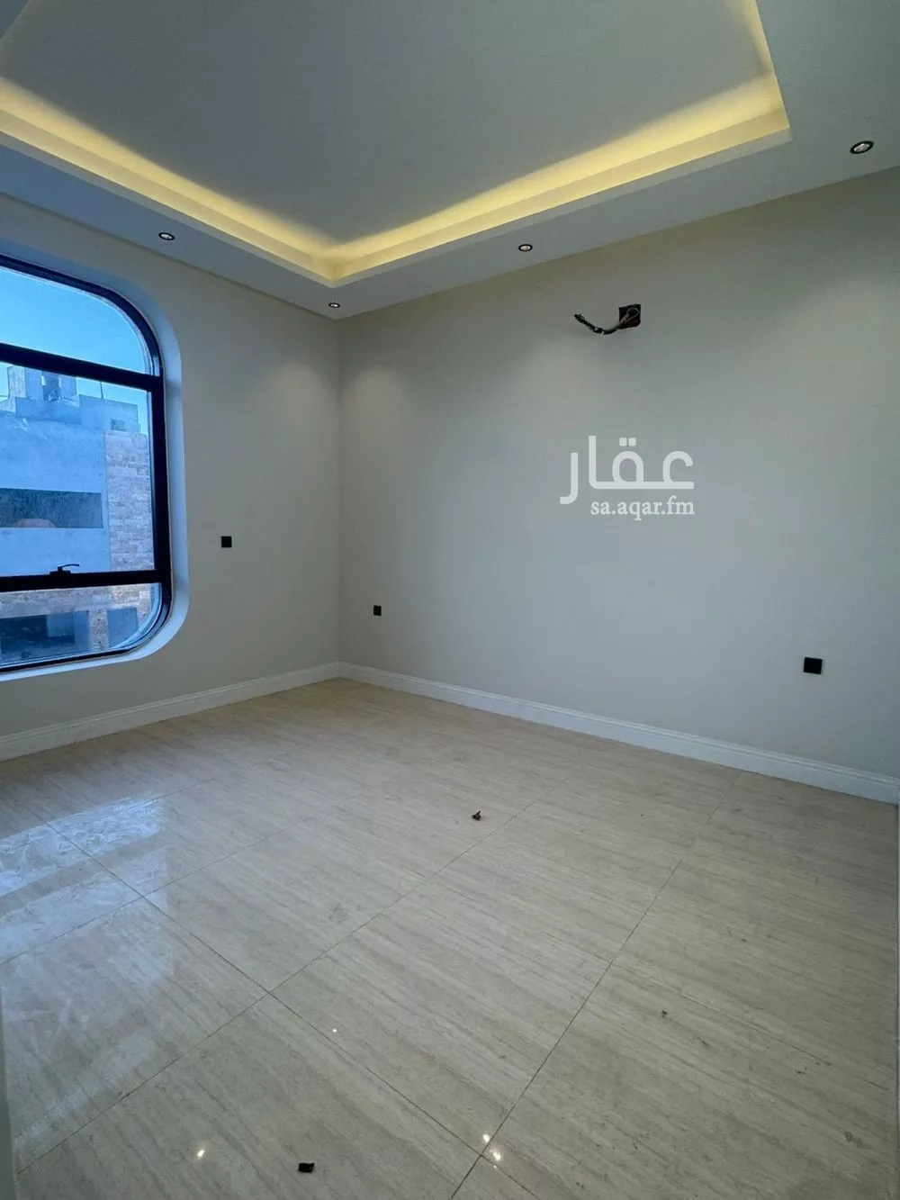 فيلا 5 غرف في العارض 13