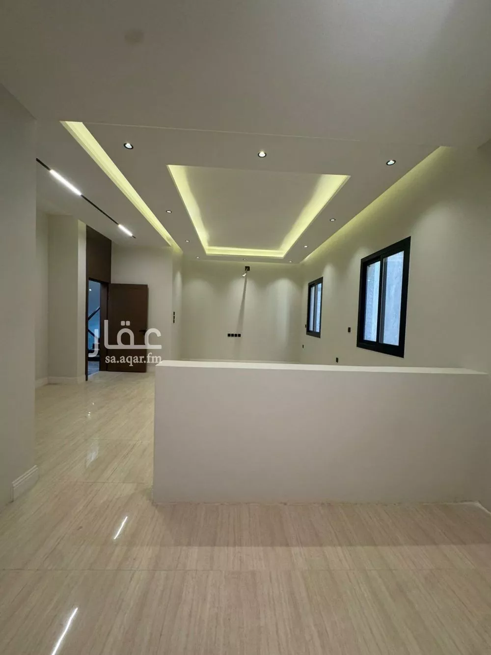 فيلا 5 غرف في العارض 7