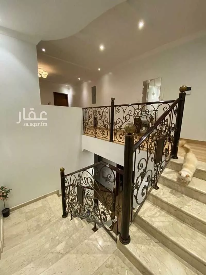 4 bedroom villa in East Beach 11