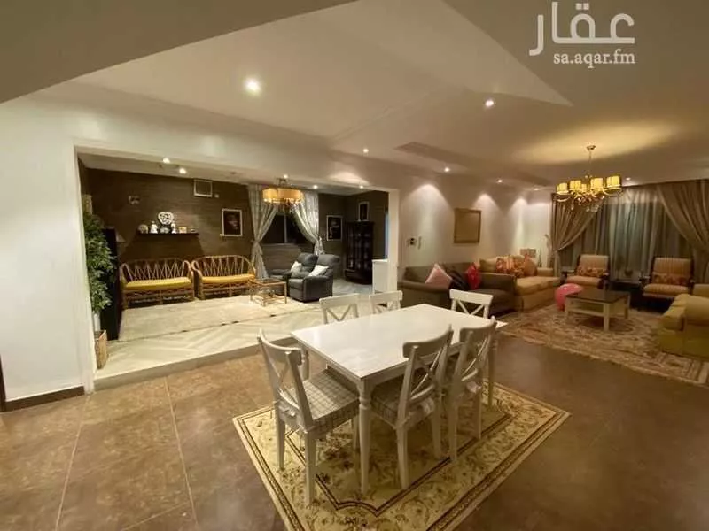 4 bedroom villa in East Beach 14