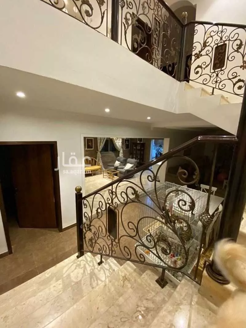 4 bedroom villa in East Beach 6