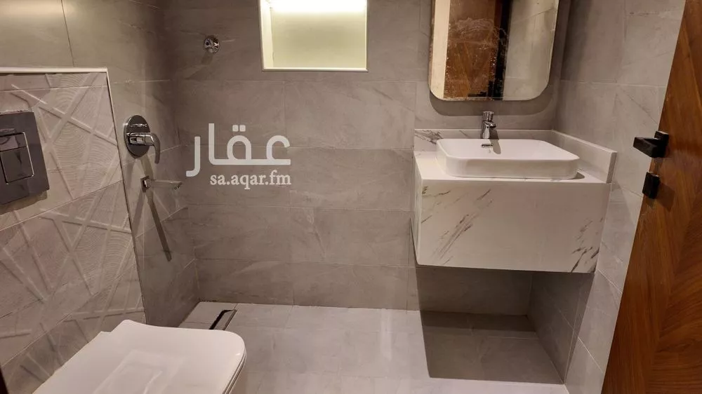 7 bedroom villa in Al Malaz 2