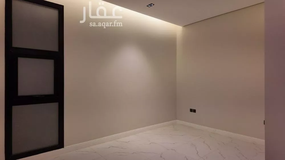 7 bedroom villa in Al Malaz 15