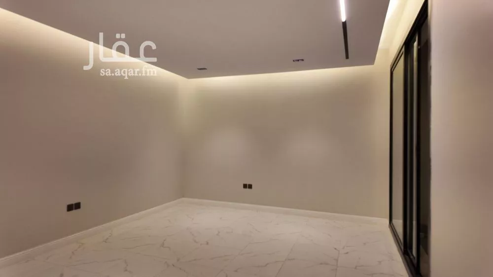 7 bedroom villa in Al Malaz 18