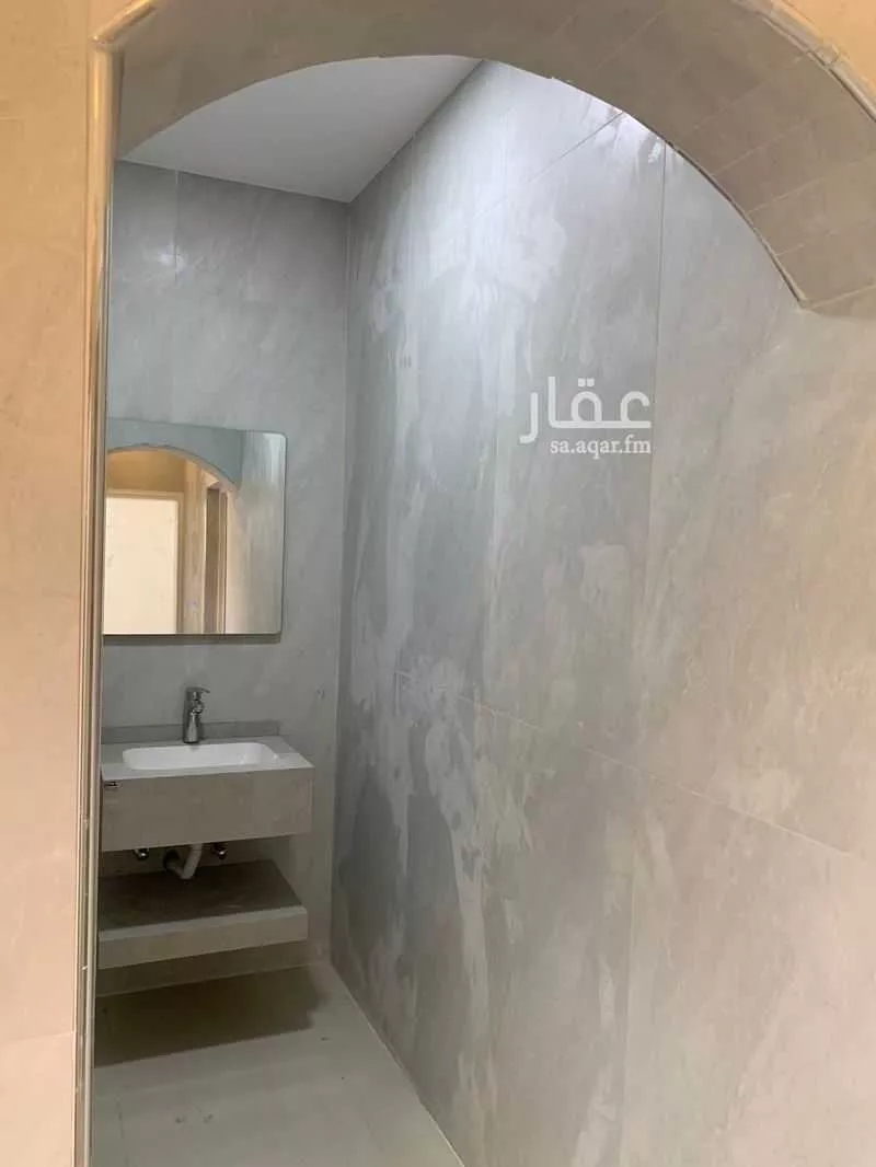 5 bedroom villa in Uhud 3
