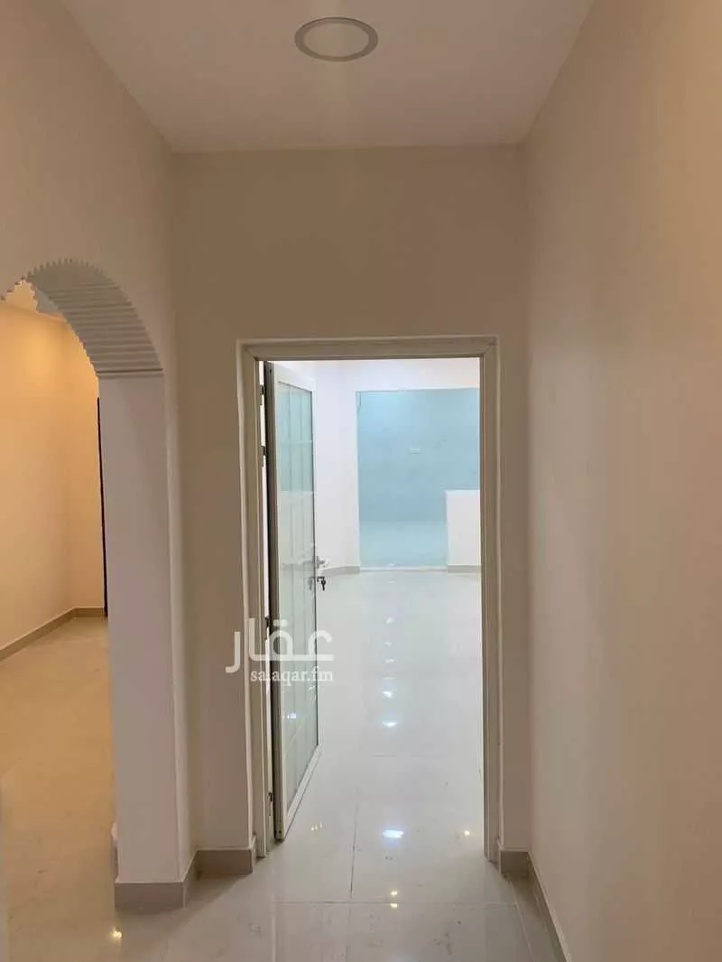 5 bedroom villa in Uhud 5