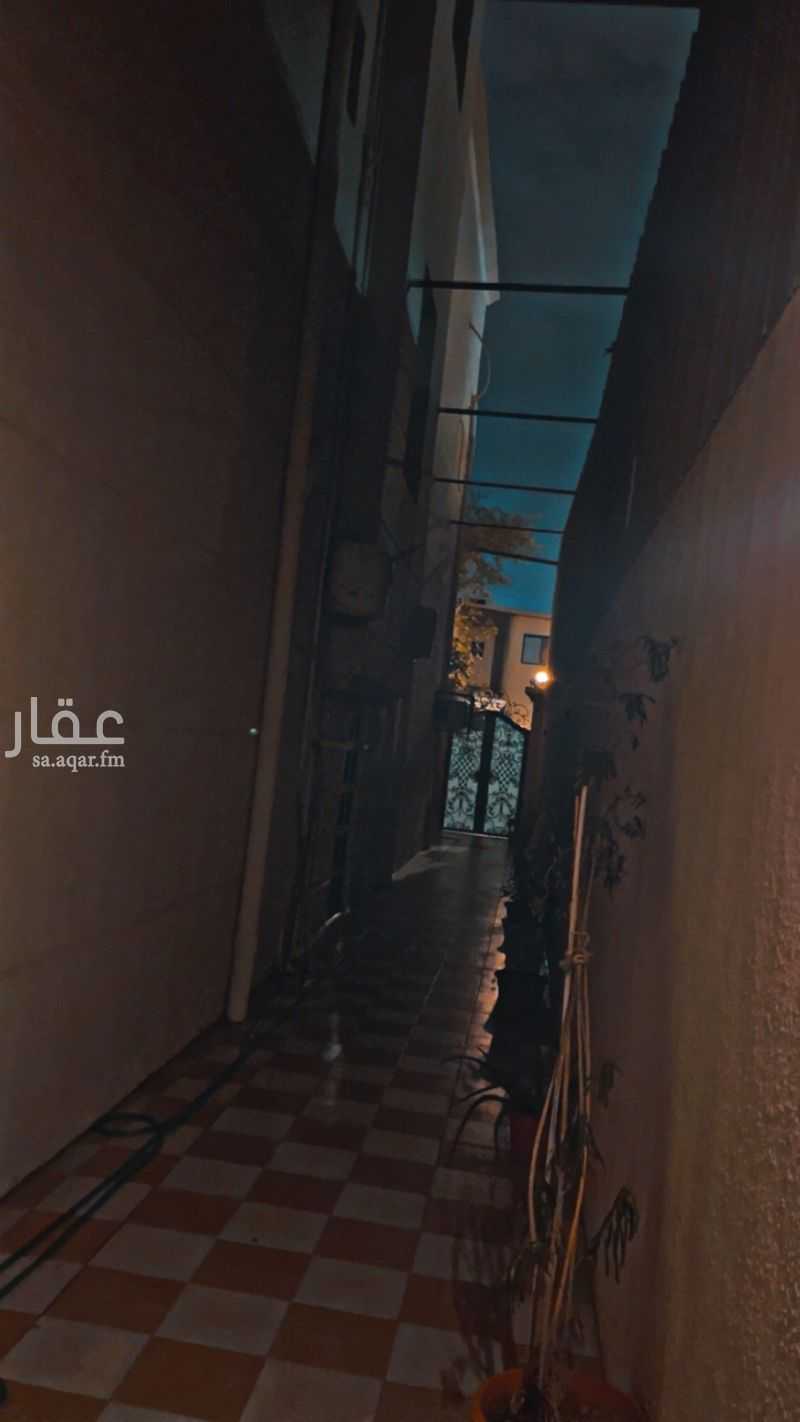 7 bedroom villa in Al Hamra, Eastern Province 9