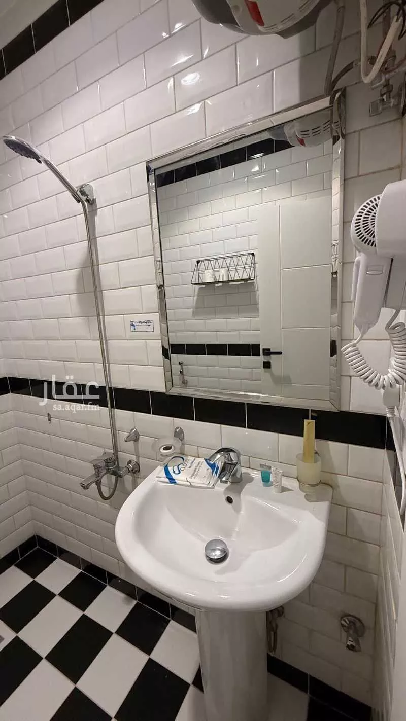 1 bedroom apartment in Al Malqa 14