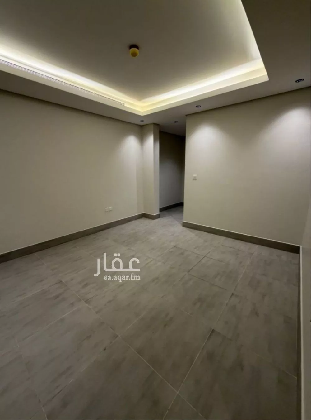 شقة 3 غرف في الملقا 6