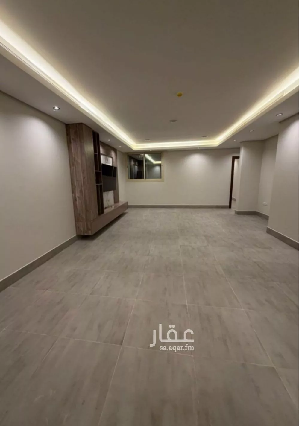 شقة 3 غرف في الملقا 8