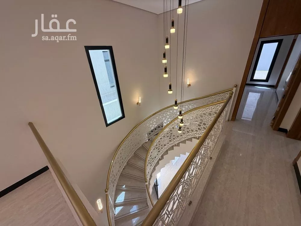 فيلا 5 غرف في الرمال 9