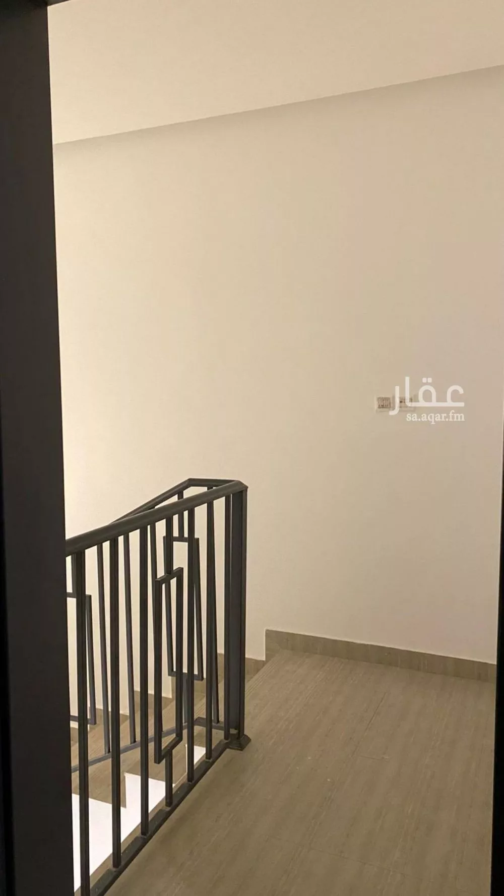 دور 3 غرف في العارض 13