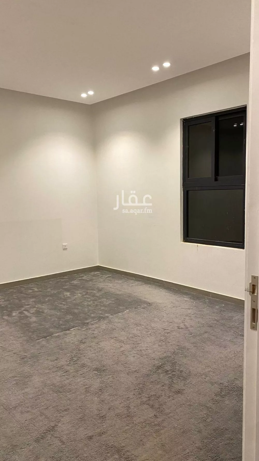 دور 3 غرف في العارض 10