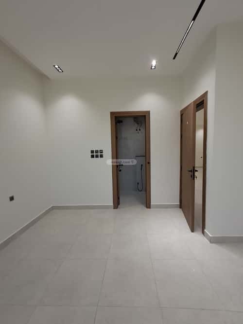 6 bedroom floor in Tuwaiq 7