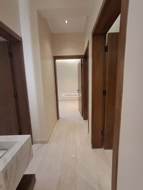 4 bedroom floor in Dirab 14
