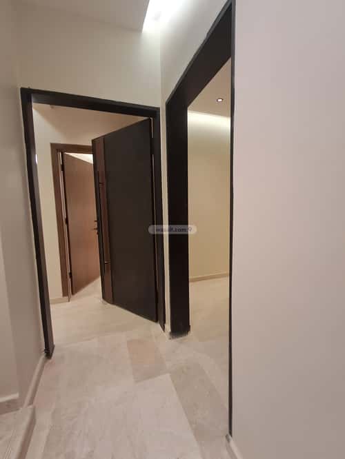 4 bedroom floor in Dirab 5