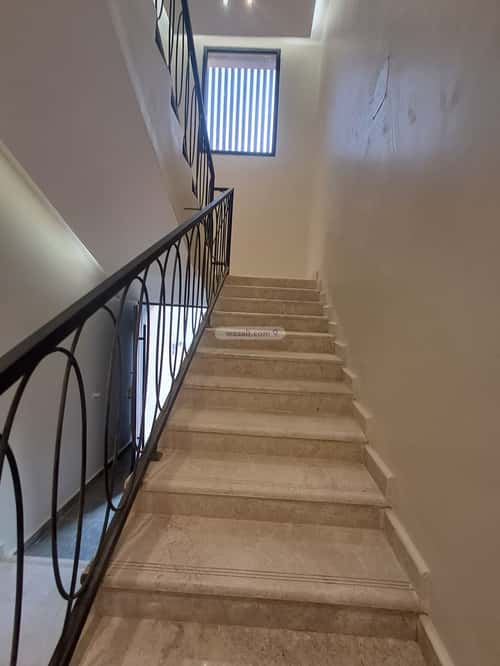 4 bedroom floor in Dirab 6