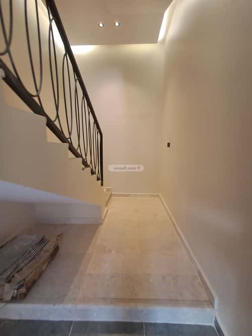 4 bedroom floor in Dirab 8