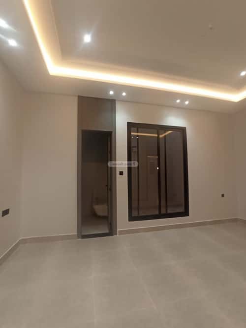 4 bedroom floor in Tuwaiq 7