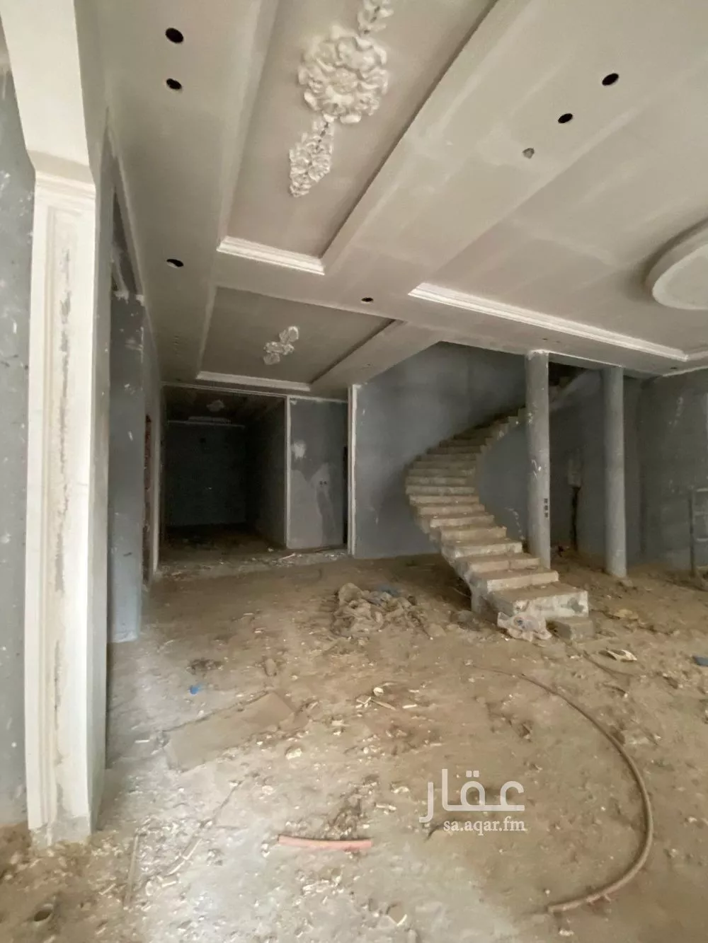 فيلا 15 غرف في الرمال 5