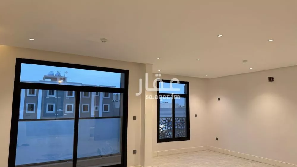 3 bedroom apartment in Al Malqa 6