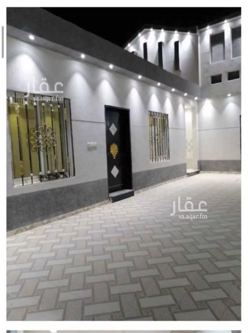 فيلا 15 غرف في طويق 4