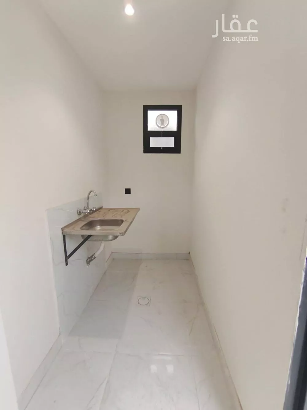 3000 sqm building in Al Rimal 4
