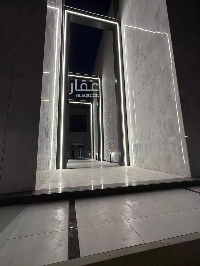 2100 sqm building in Al Mathar Ash Shamali 2