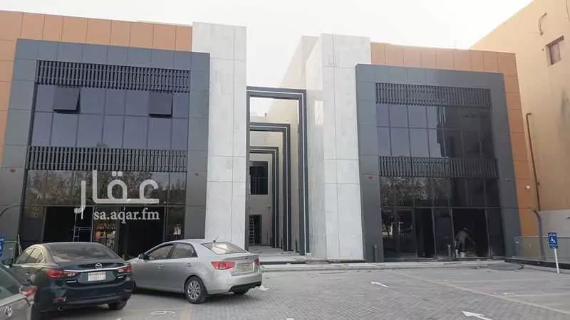 2100 sqm building in Al Mathar Ash Shamali 4