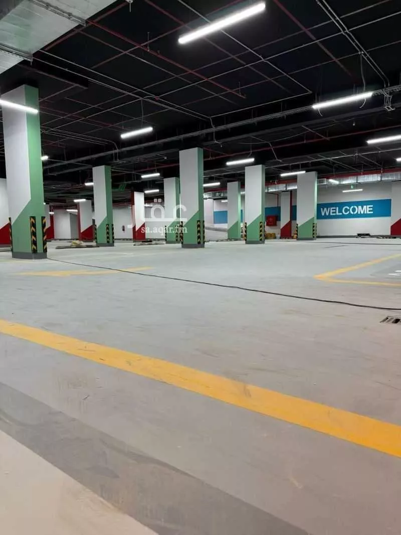 2100 sqm building in Al Mathar Ash Shamali 6