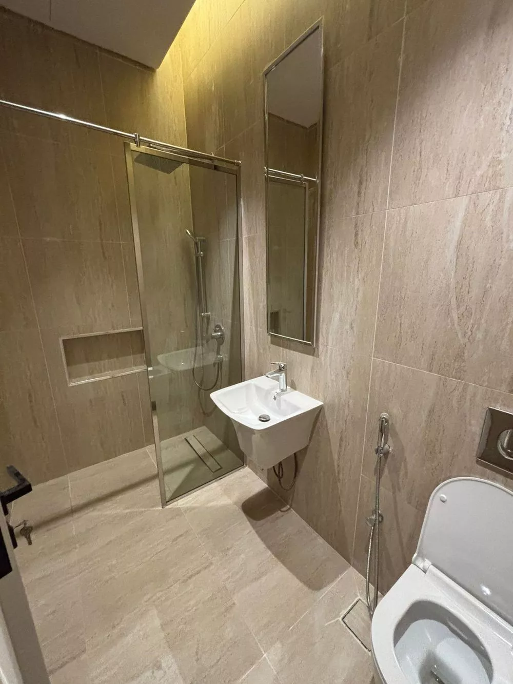 3 bedroom apartment in Al Aqiq 19