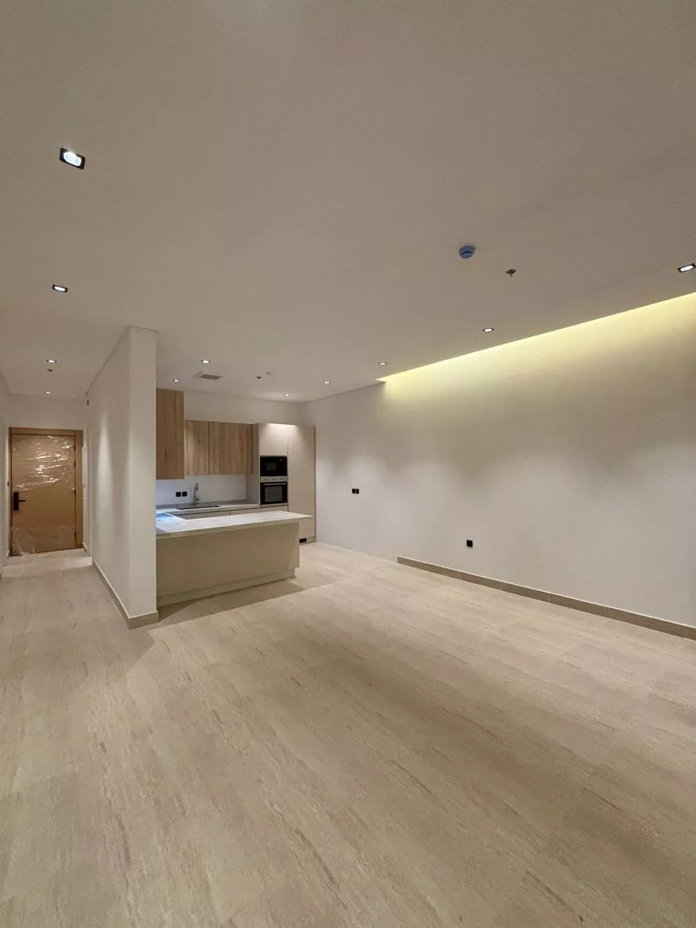 3 bedroom apartment in Al Aqiq 6