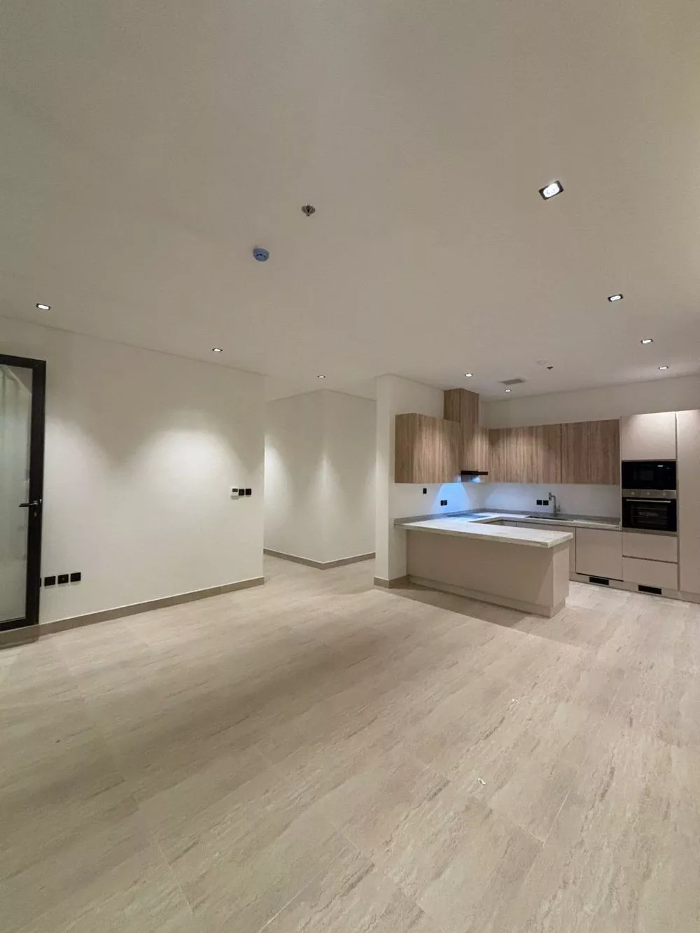 3 bedroom apartment in Al Aqiq 7