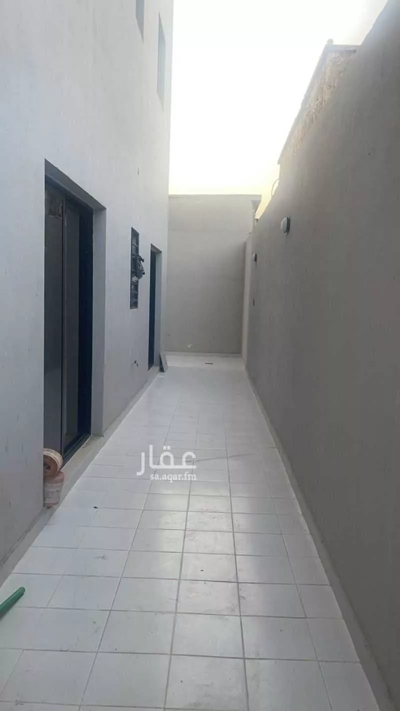 عمارة 500 م² في الزهرة 10