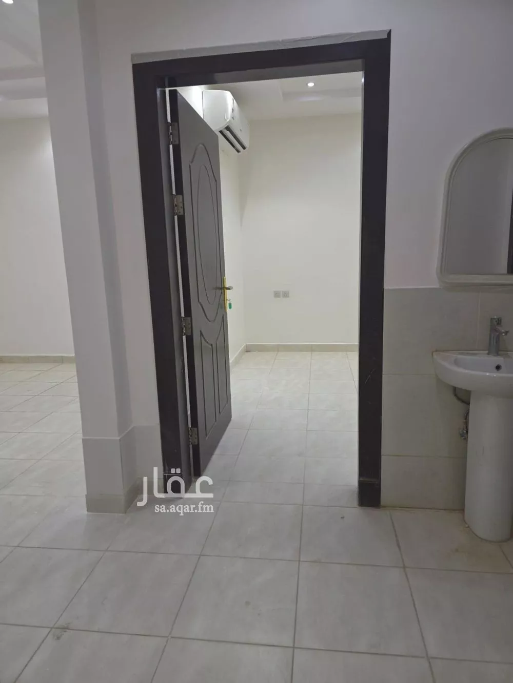 3 bedroom floor in Al Qairawan 4