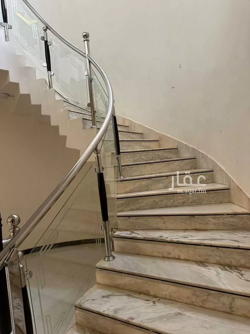 4 bedroom villa in Al Janadriyah 5