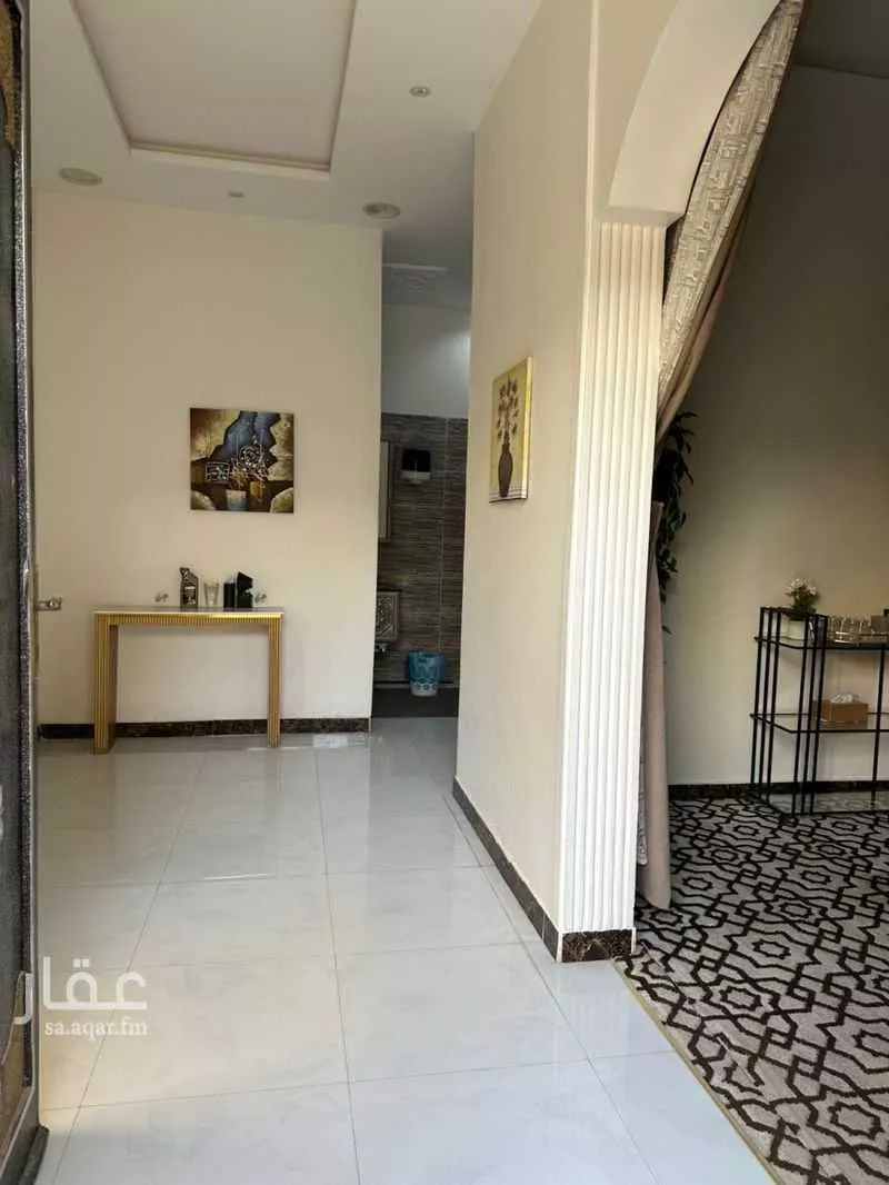4 bedroom villa in Al Janadriyah 6