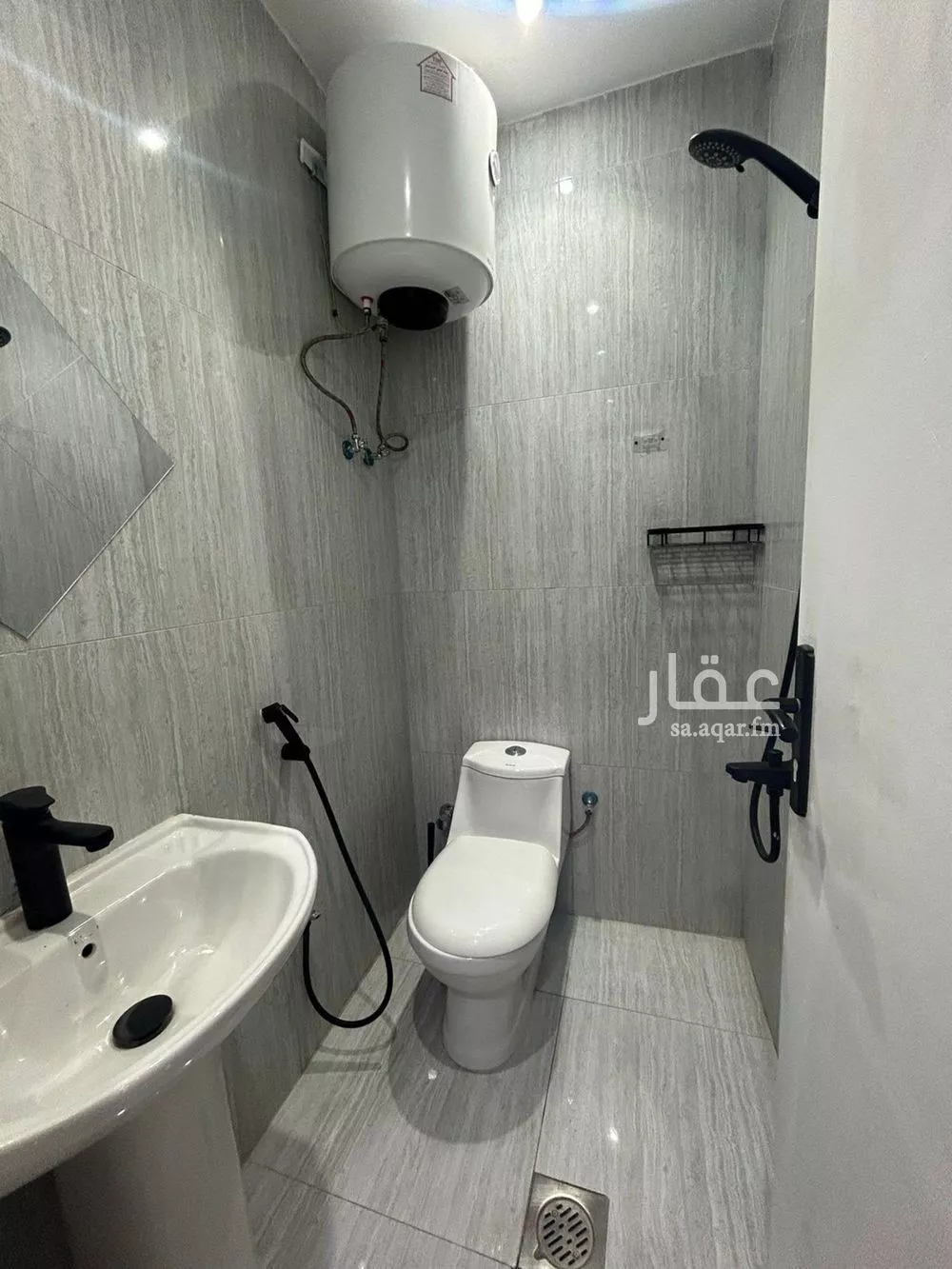 1 bedroom apartment in Ishbiliyah 6