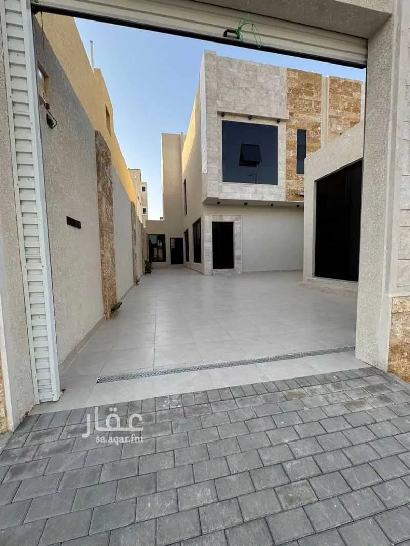 10 bedroom villa in Al Rimal 4
