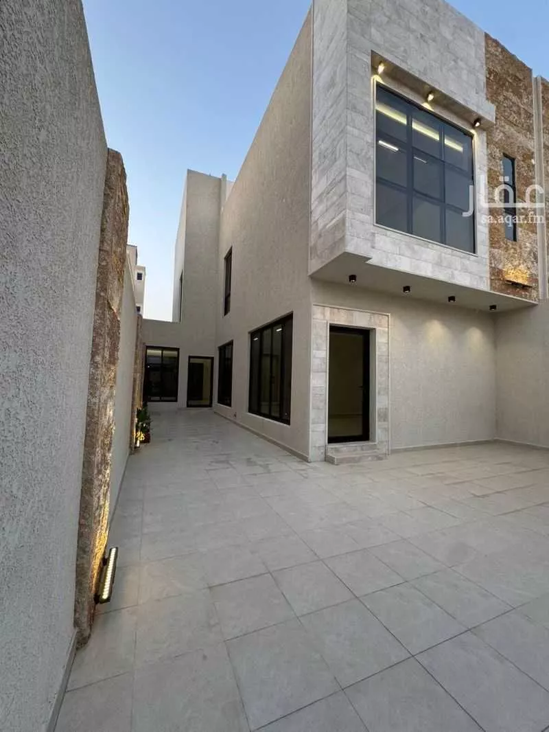 10 bedroom villa in Al Rimal 8