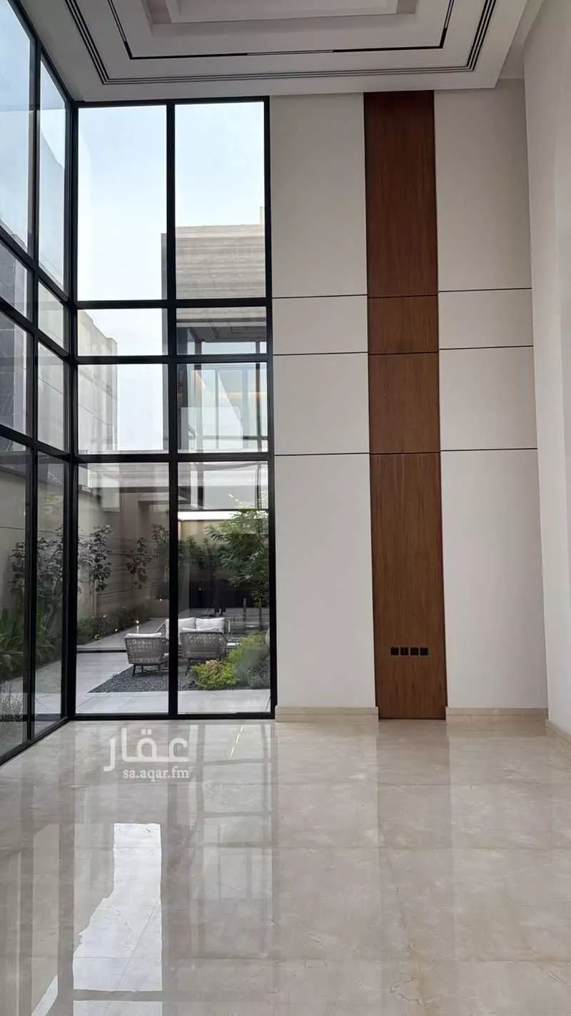 فيلا 9 غرف في الملقا 17