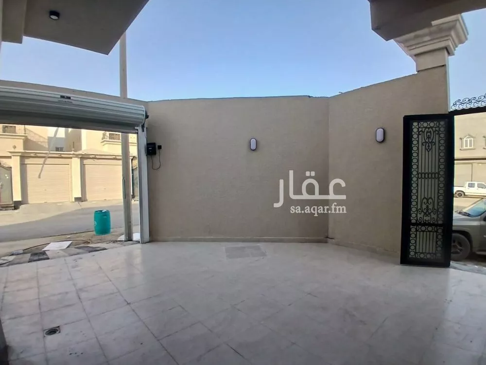 فيلا 8 غرف في الأمواج 6
