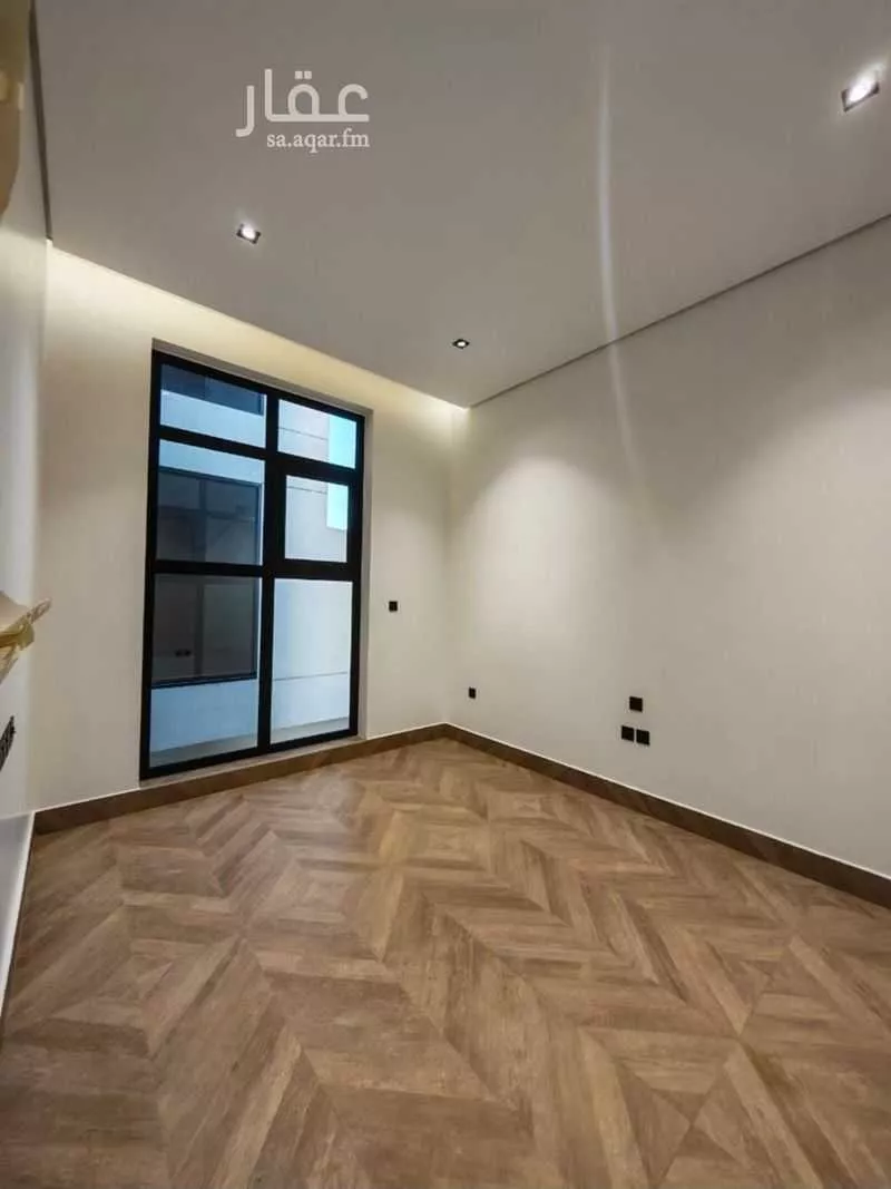 8 bedroom villa in Al Yasmin 15